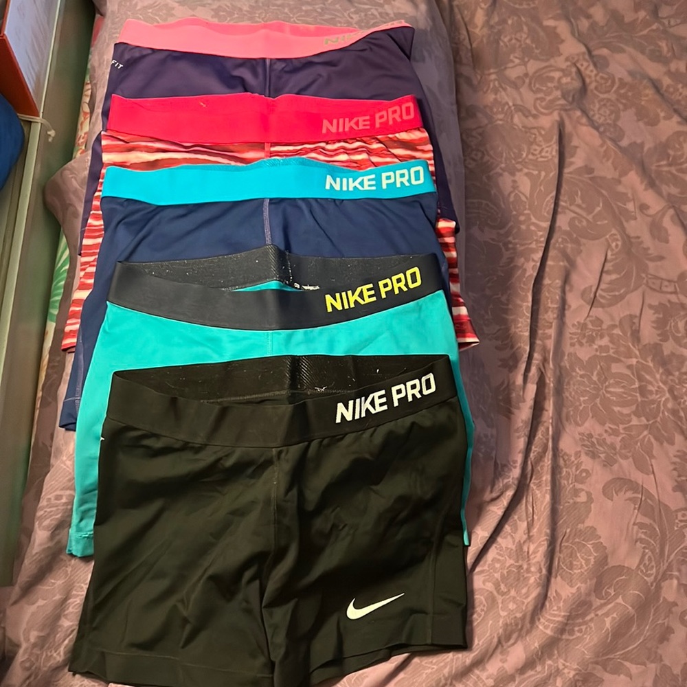 Large Nike Pro 5 Shorts Bundle